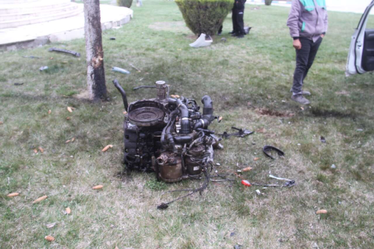 Konya’da görenleri korkutan kaza! Sürücü bu arabadan sağ çıktı 8